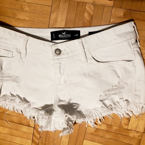 Hollister white jean fringed shorts - Picture 1 of 3